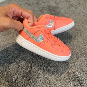 Nike Force 1 Crib Shoes Size 3C Bright Pink/Silver